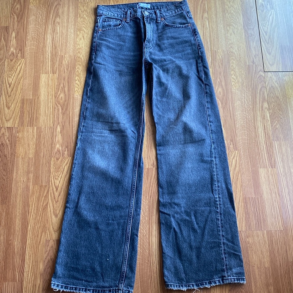 Black Zara jeans